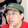 被发现不伦的嫂子吸蜂蜜
